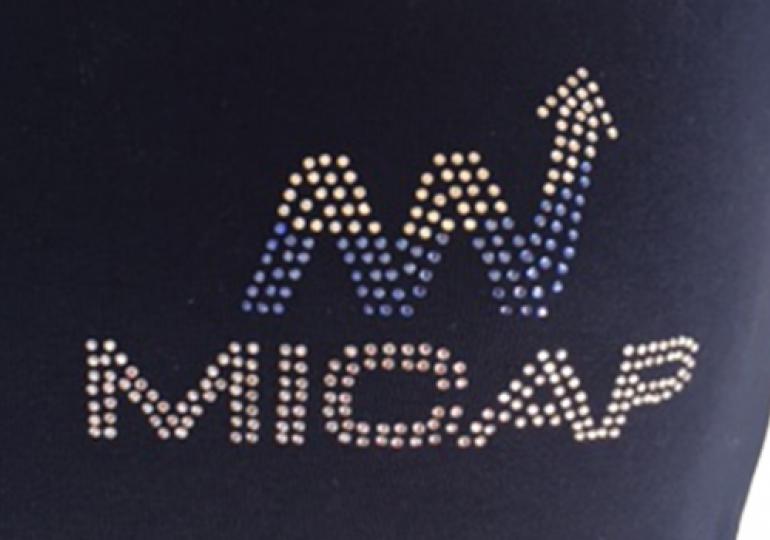 Dettaglio canottiera con Strass
